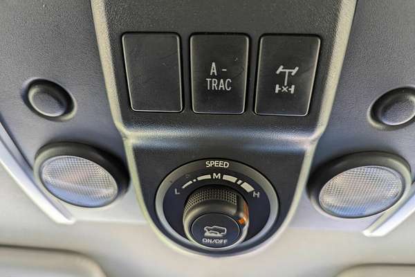 2013 Toyota FJ Cruiser GSJ15R