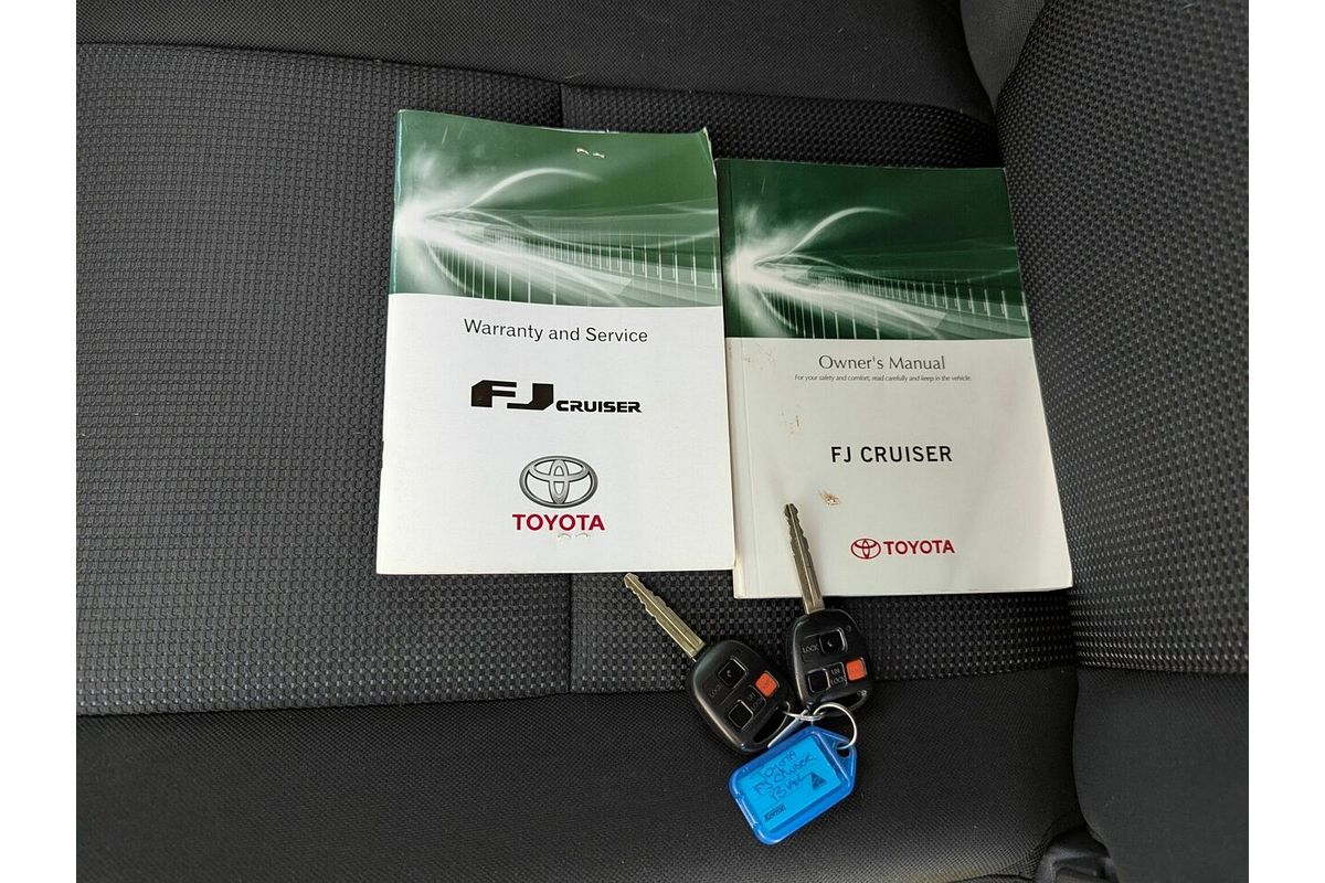 2013 Toyota FJ Cruiser GSJ15R
