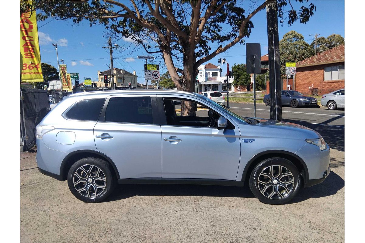 2014 Mitsubishi Outlander PHEV Aspire ZJ
