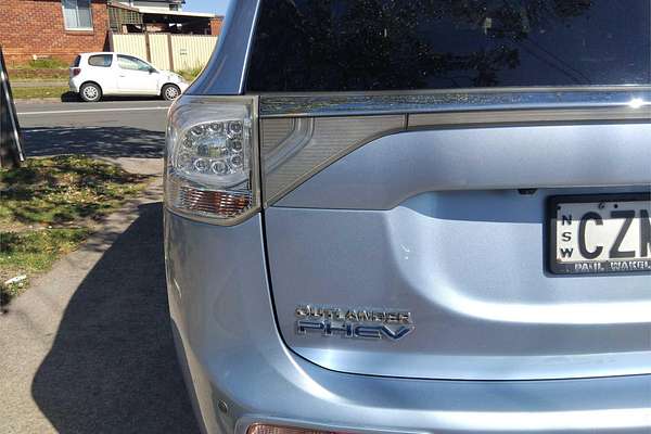 2014 Mitsubishi Outlander PHEV Aspire ZJ