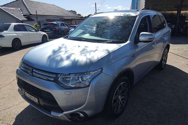 2014 Mitsubishi Outlander PHEV Aspire ZJ