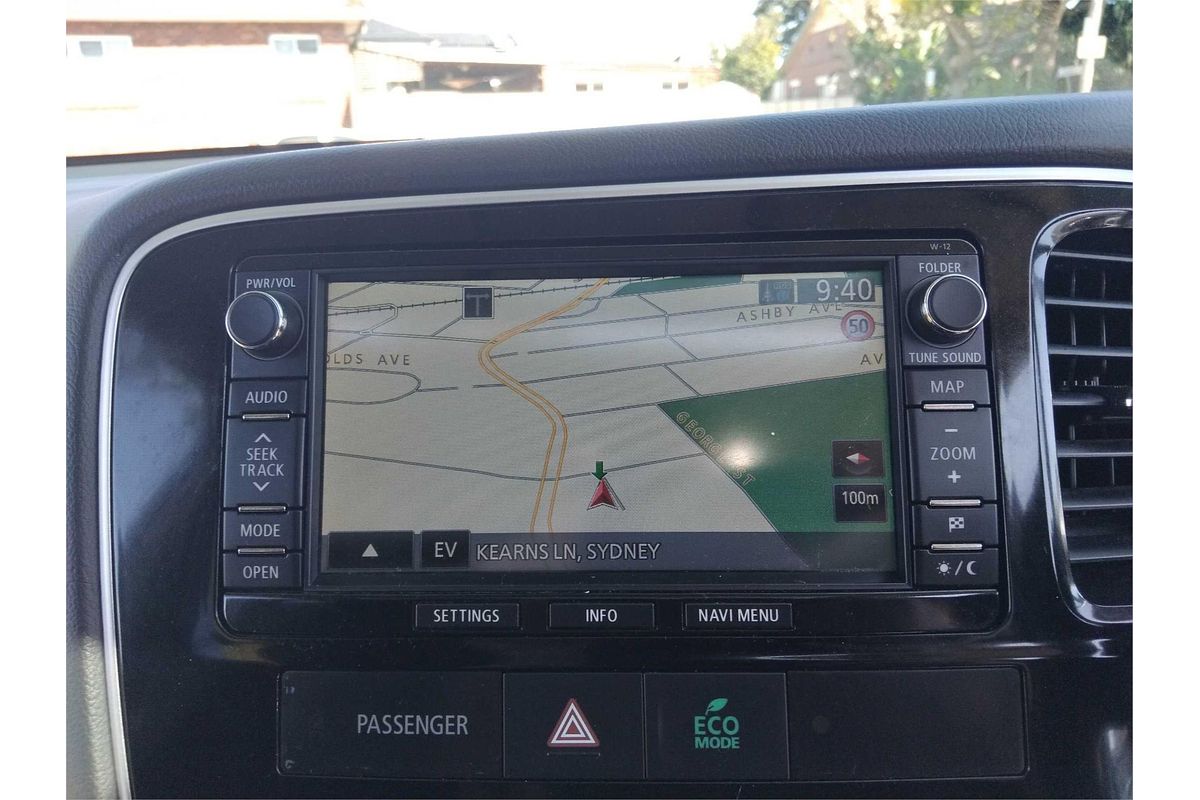 2014 Mitsubishi Outlander PHEV Aspire ZJ