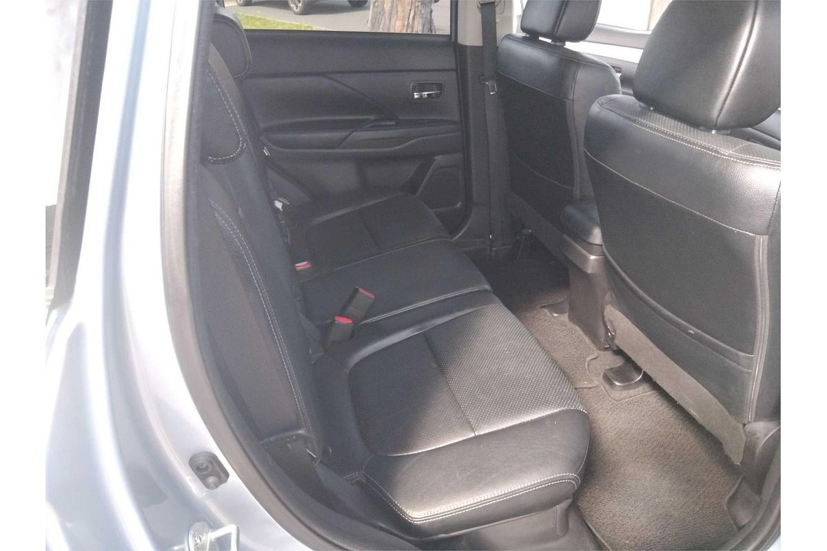 2014 Mitsubishi Outlander PHEV Aspire ZJ