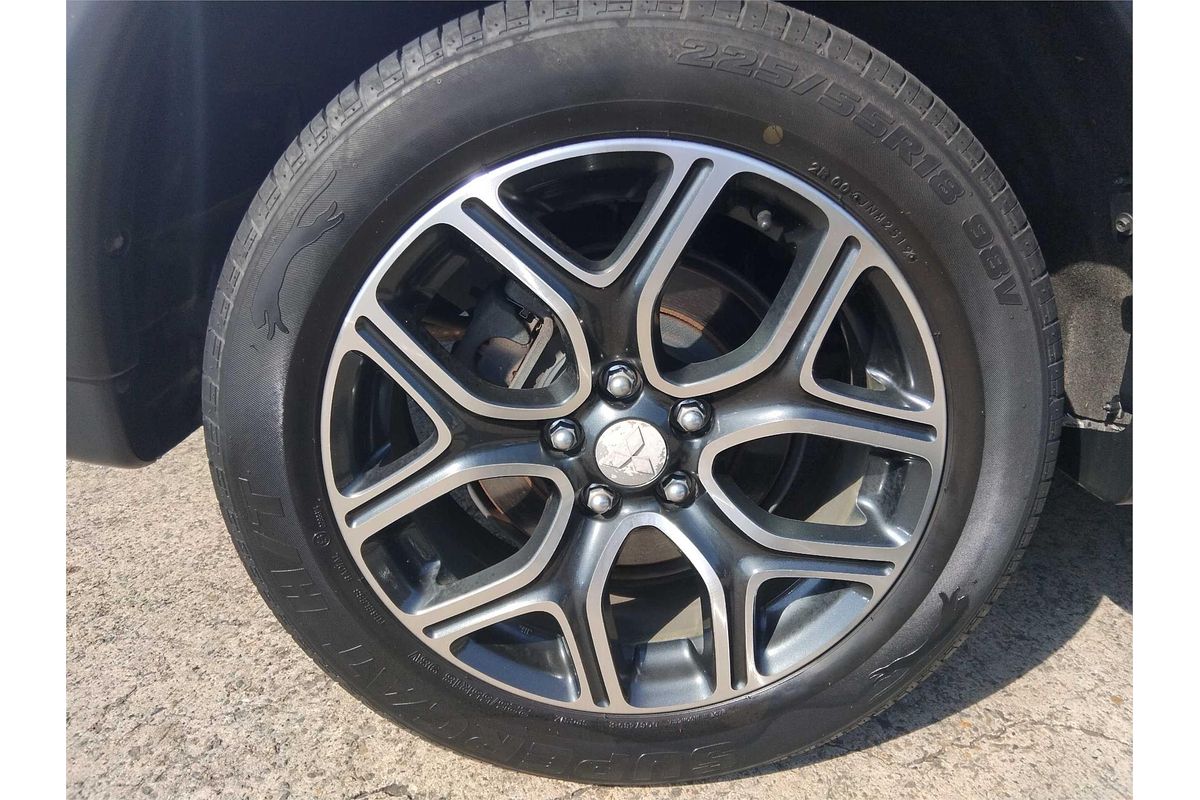 2014 Mitsubishi Outlander PHEV Aspire ZJ