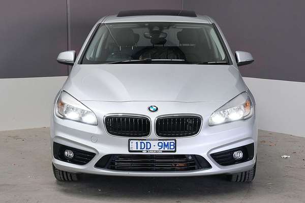 2015 BMW 2 Series 218i Sport Line F45