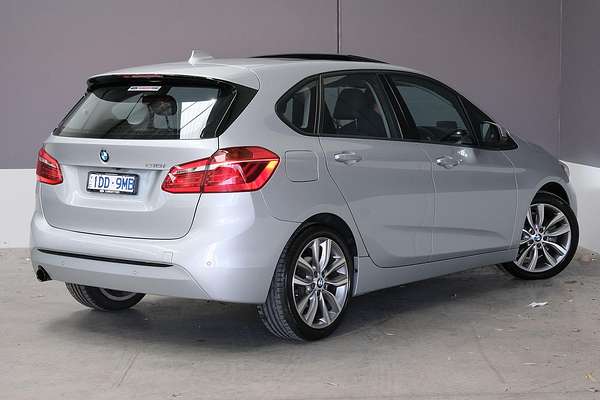 2015 BMW 2 Series 218i Sport Line F45