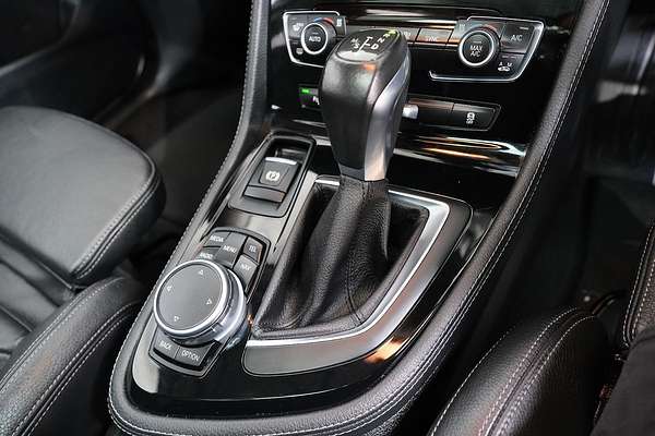 2015 BMW 2 Series 218i Sport Line F45