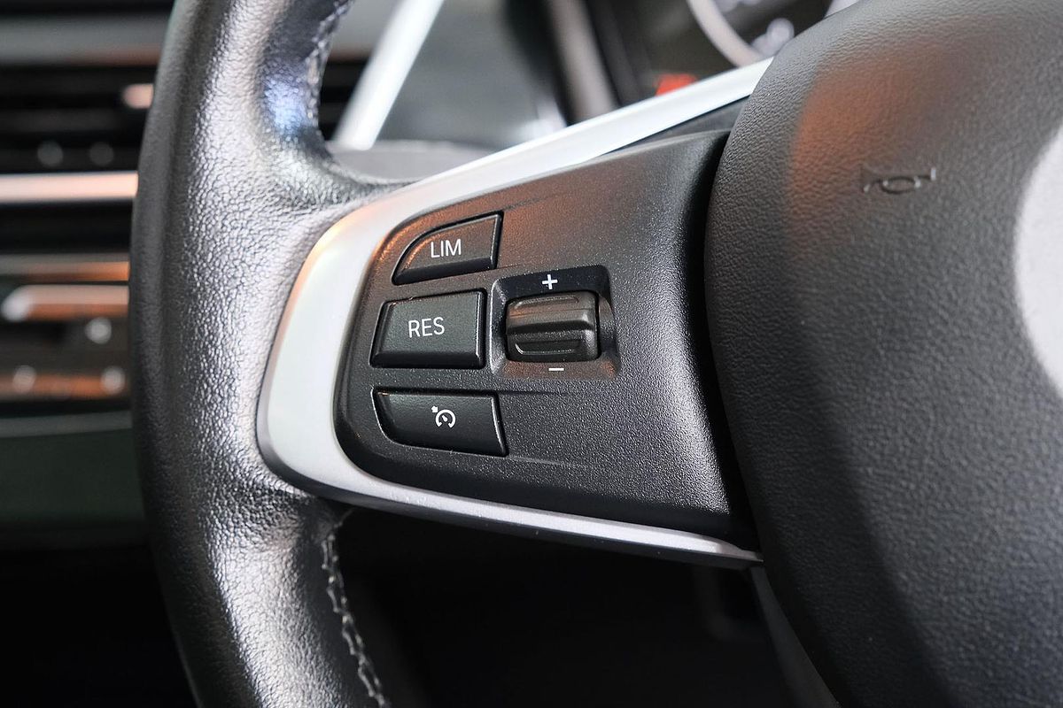 2015 BMW 2 Series 218i Sport Line F45