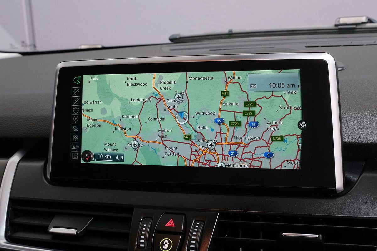 2015 BMW 2 Series 218i Sport Line F45