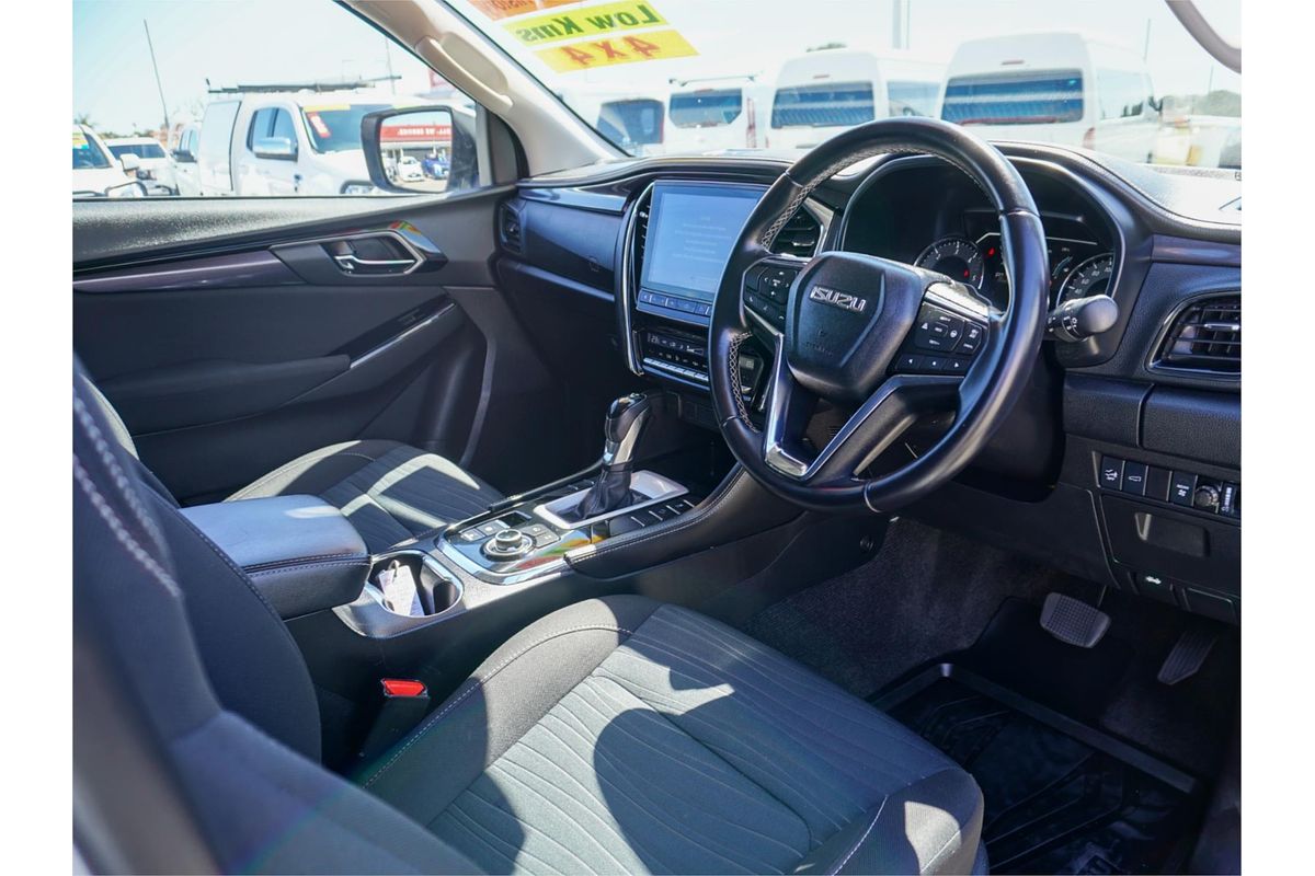2023 Isuzu MU-X LS-U