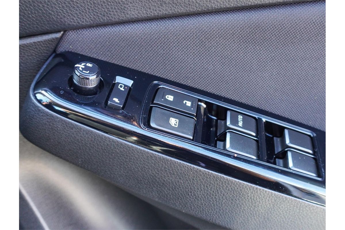 2023 Isuzu MU-X LS-U