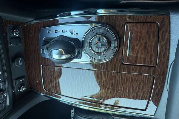 2024 Nissan Patrol Ti-L Y62