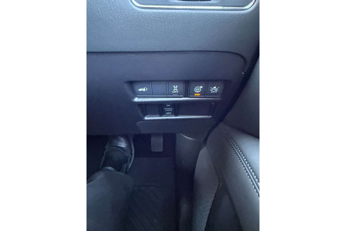 2024 Nissan Patrol Ti-L Y62