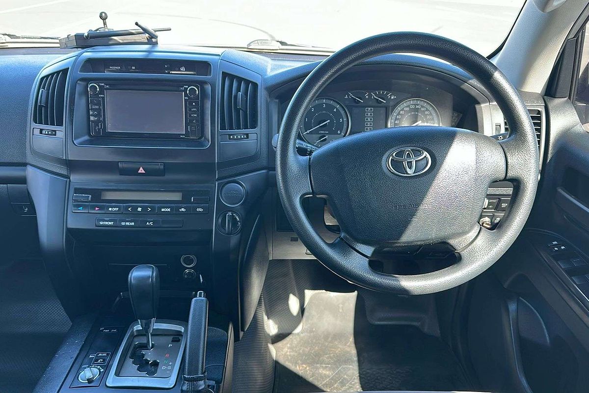 2020 Toyota Landcruiser GX VDJ200R