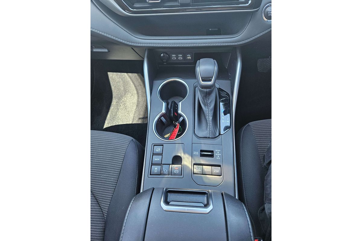2023 Toyota Kluger GX
