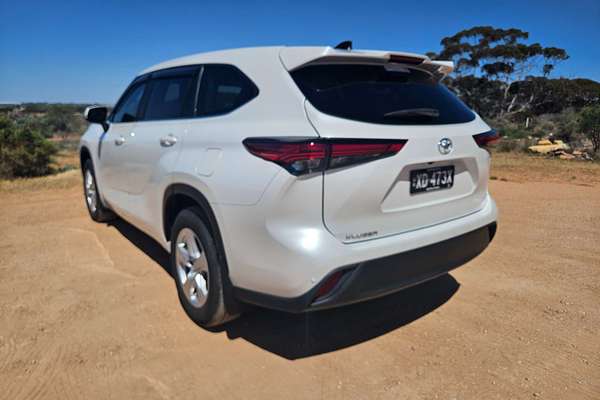 2023 Toyota Kluger GX