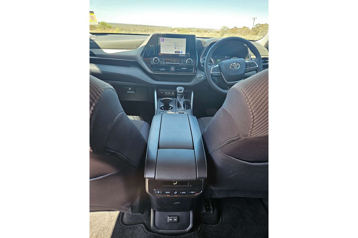 2023 Toyota Kluger GX
