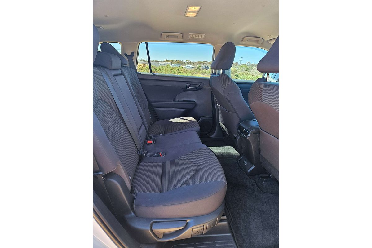 2023 Toyota Kluger GX