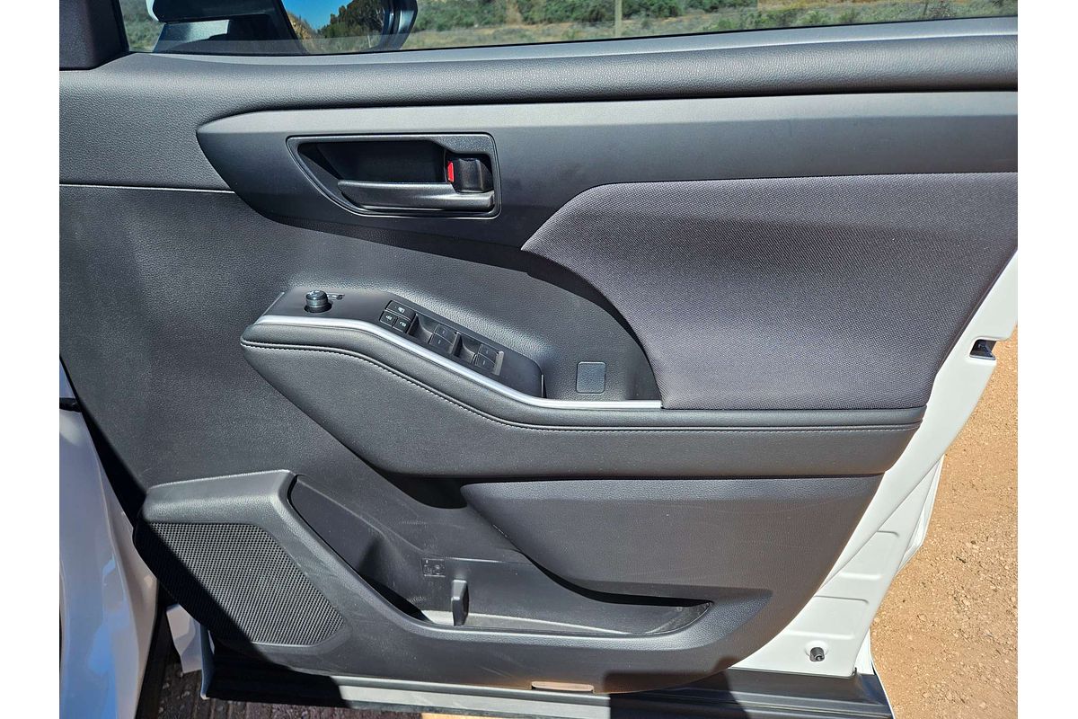 2023 Toyota Kluger GX