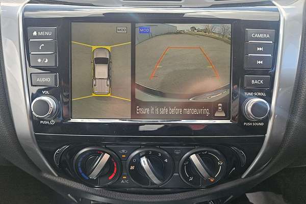 2024 Nissan Navara ST D23