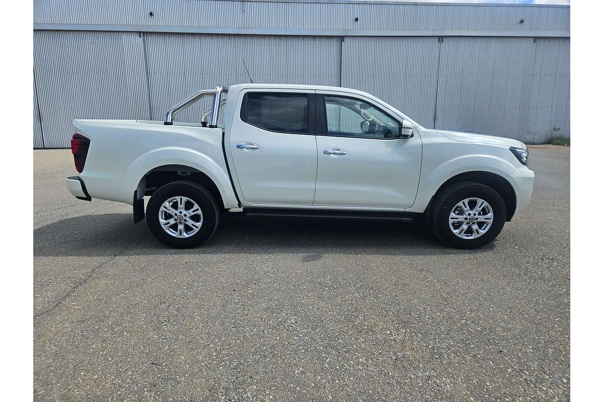 2024 Nissan Navara ST D23