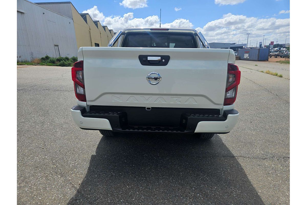 2024 Nissan Navara ST D23