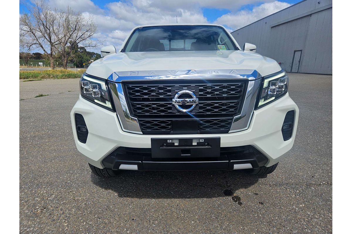 2024 Nissan Navara ST D23
