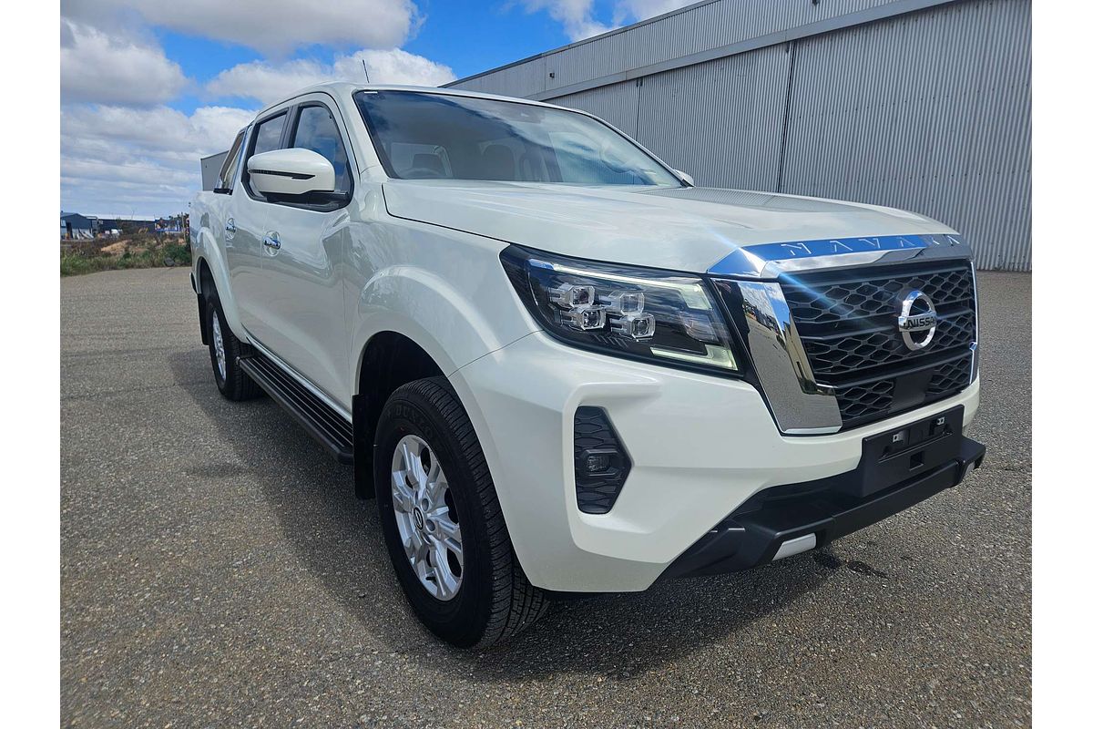 2024 Nissan Navara ST D23