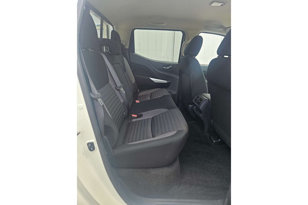 2024 Nissan Navara ST D23