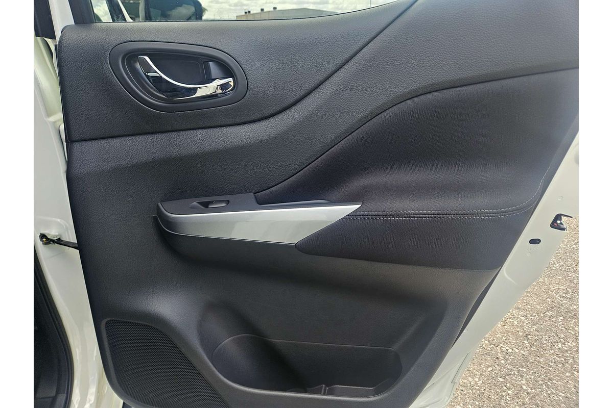 2024 Nissan Navara ST D23