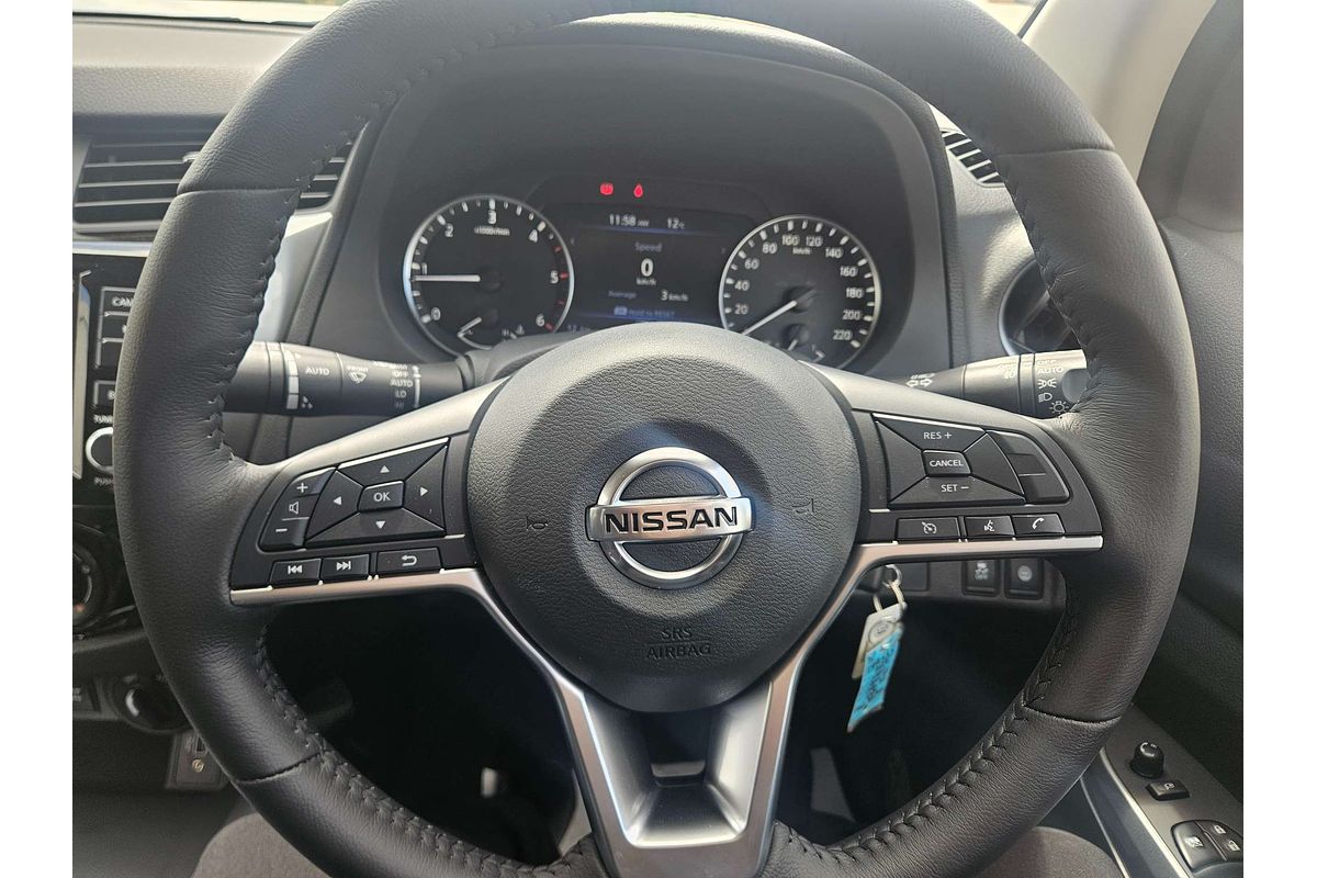 2024 Nissan Navara ST D23