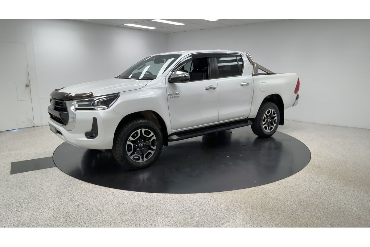 2022 Toyota Hilux SR5 GUN126R 4X4