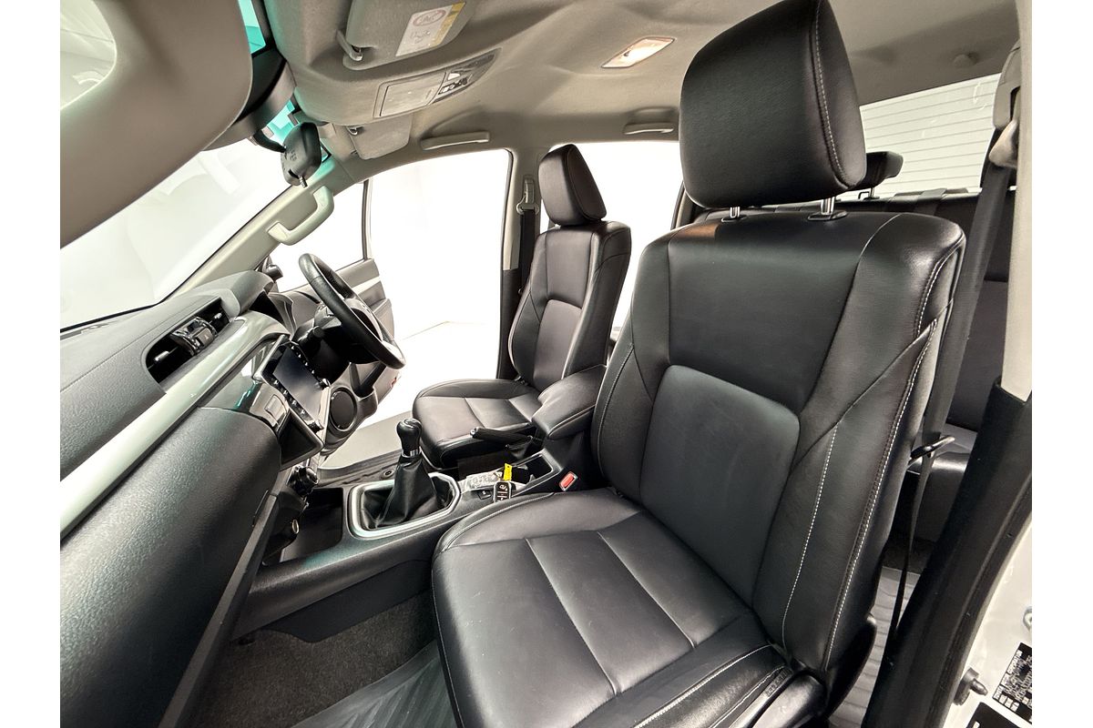 2022 Toyota Hilux SR5 GUN126R 4X4