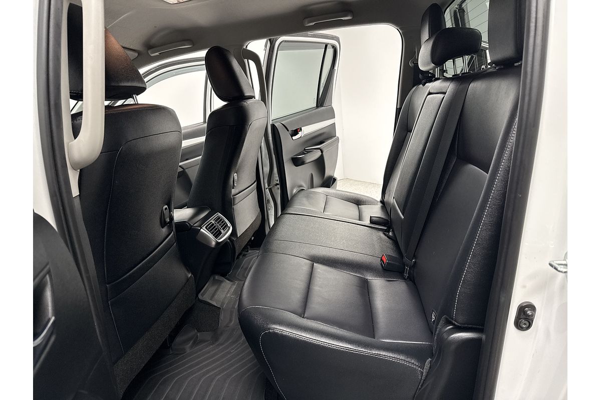 2022 Toyota Hilux SR5 GUN126R 4X4
