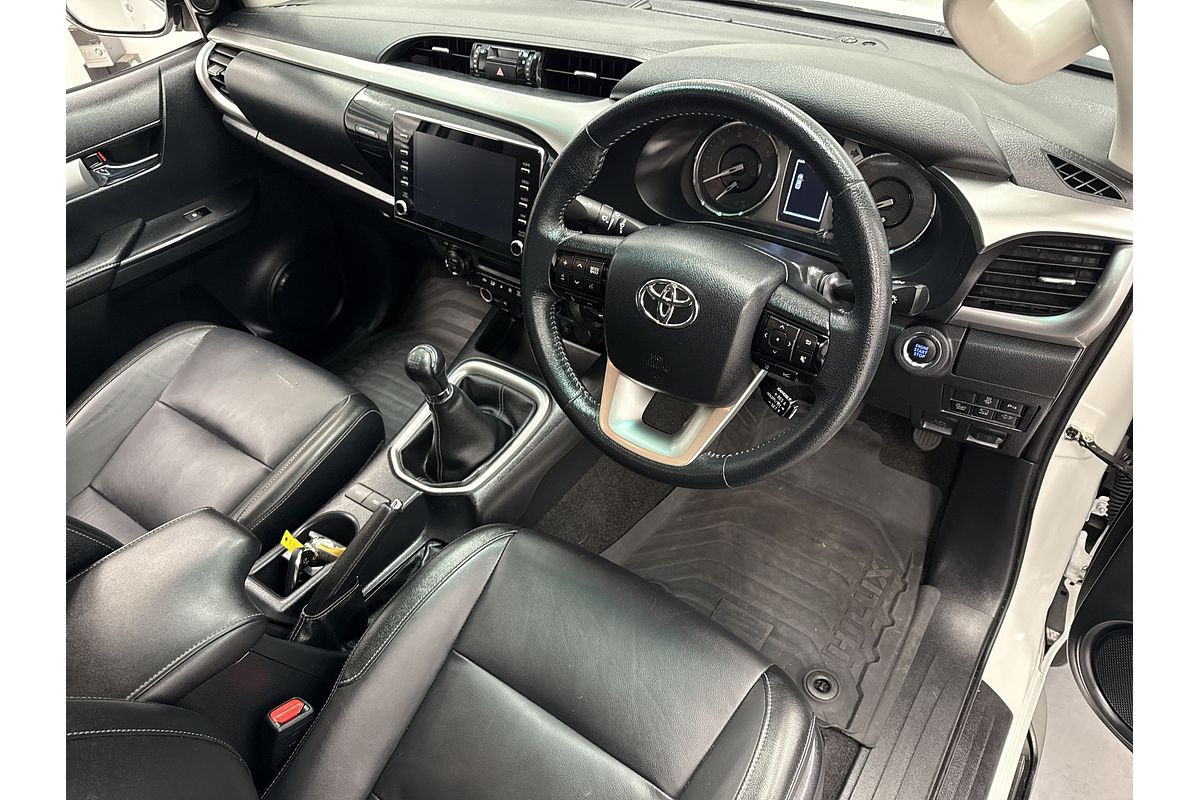 2022 Toyota Hilux SR5 GUN126R 4X4