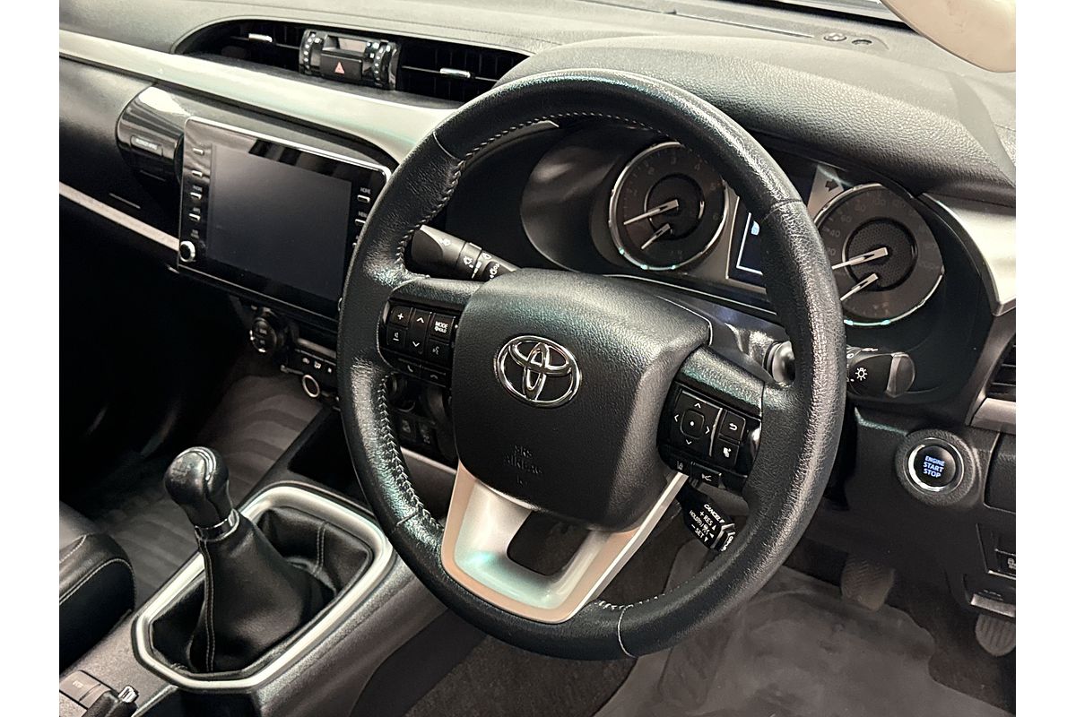 2022 Toyota Hilux SR5 GUN126R 4X4