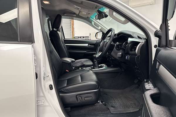 2022 Toyota Hilux SR5 GUN126R 4X4