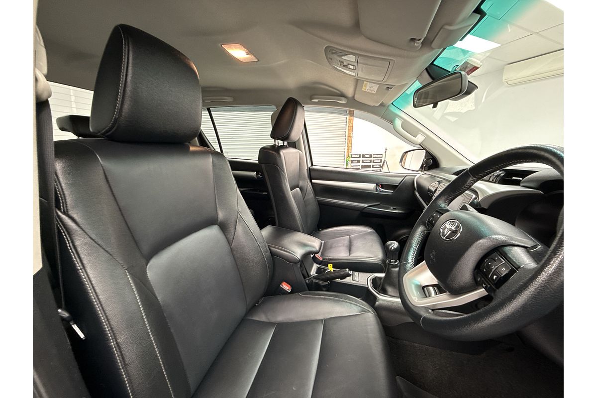 2022 Toyota Hilux SR5 GUN126R 4X4