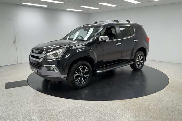 2021 Isuzu MU-X LS-T