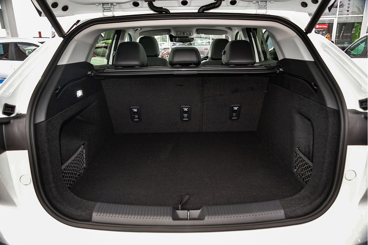 2025 MG HS Hybrid+ Essence AS33H