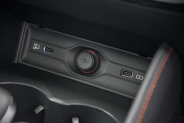 2025 MG HS Hybrid+ Essence AS33H