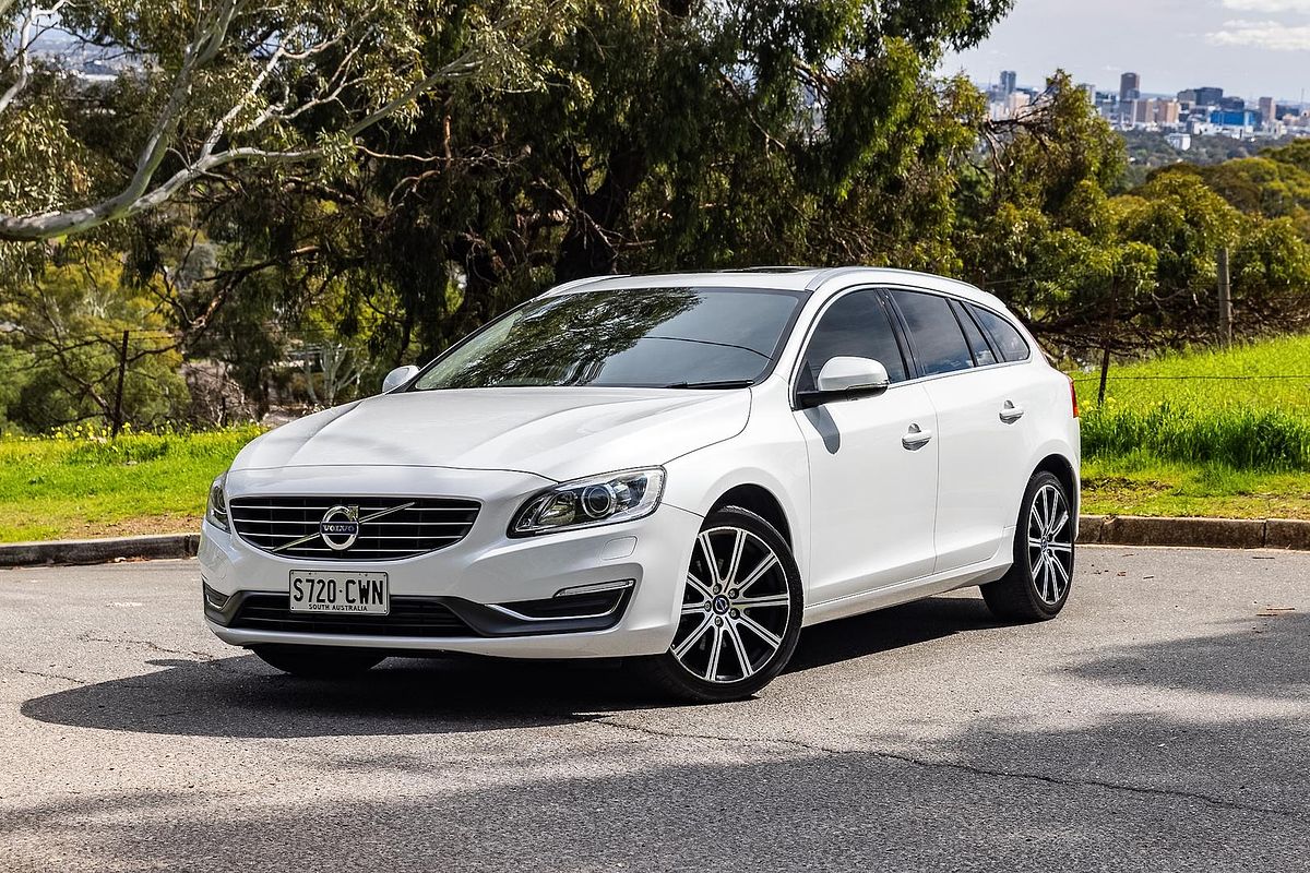 2014 Volvo V60 T5 Luxury