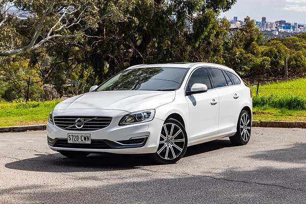 2014 Volvo V60 T5 Luxury