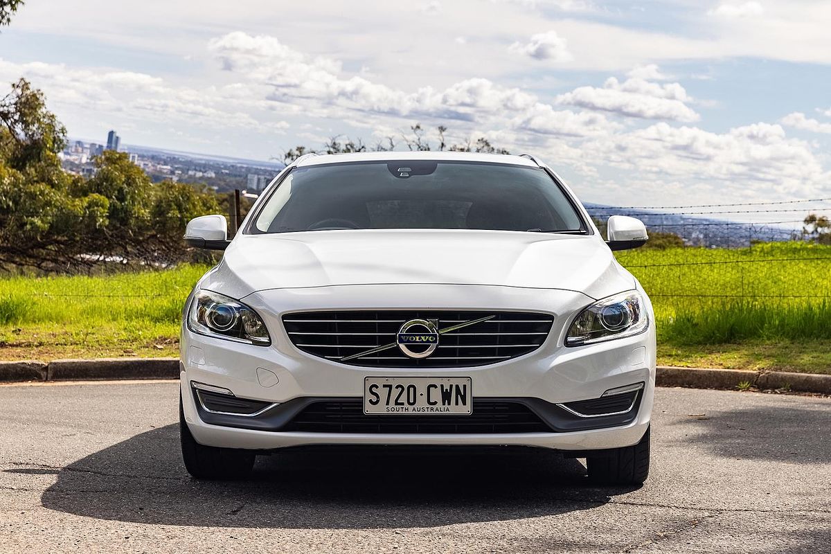 2014 Volvo V60 T5 Luxury