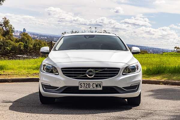 2014 Volvo V60 T5 Luxury