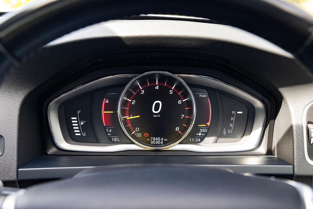 2014 Volvo V60 T5 Luxury