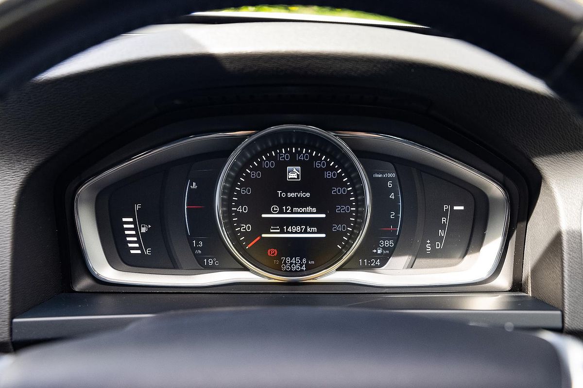 2014 Volvo V60 T5 Luxury