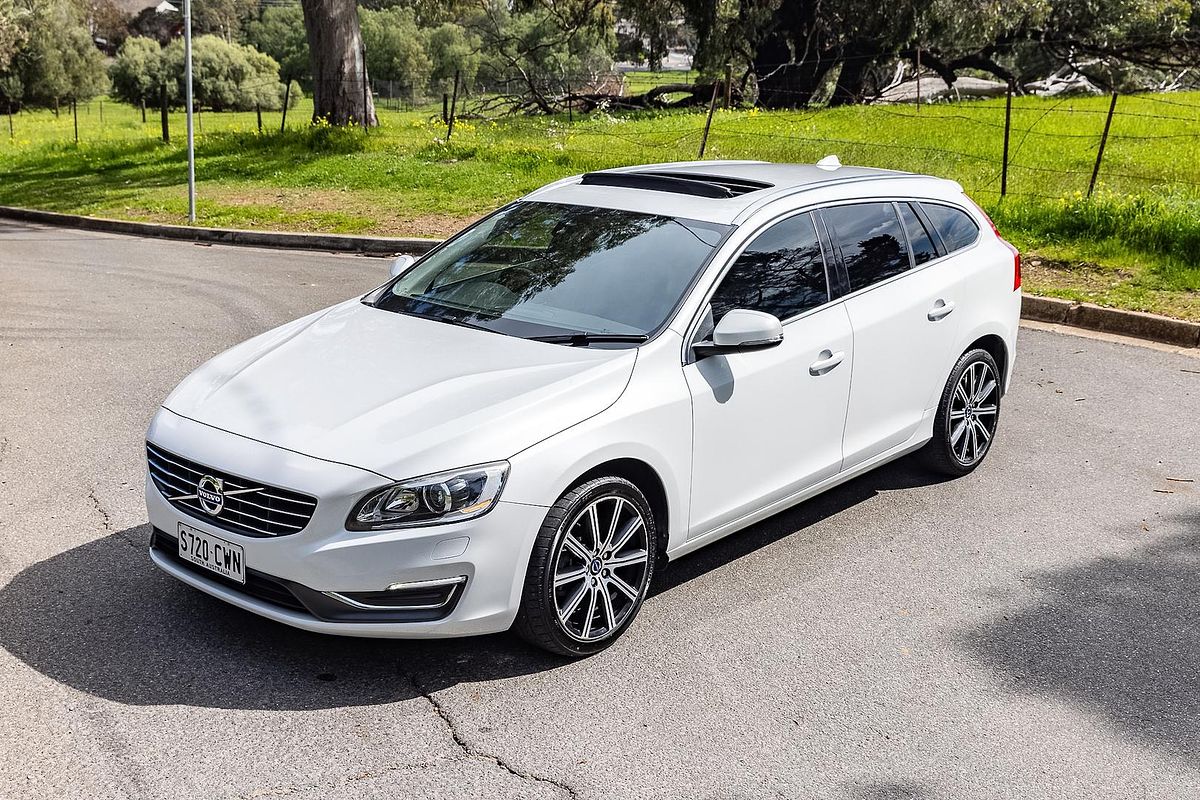 2014 Volvo V60 T5 Luxury