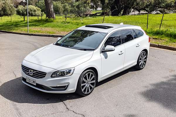 2014 Volvo V60 T5 Luxury