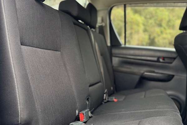 2019 Toyota Hilux SR GUN126R 4X4